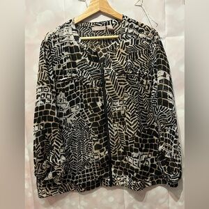 Chicos Size 3 Large Sheer Zip Up Animal Print Blouse w/ pockets